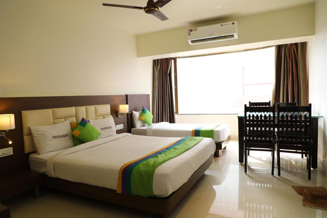 Staycation Holiday นาวีมุมไบ ภายนอก รูปภาพ
