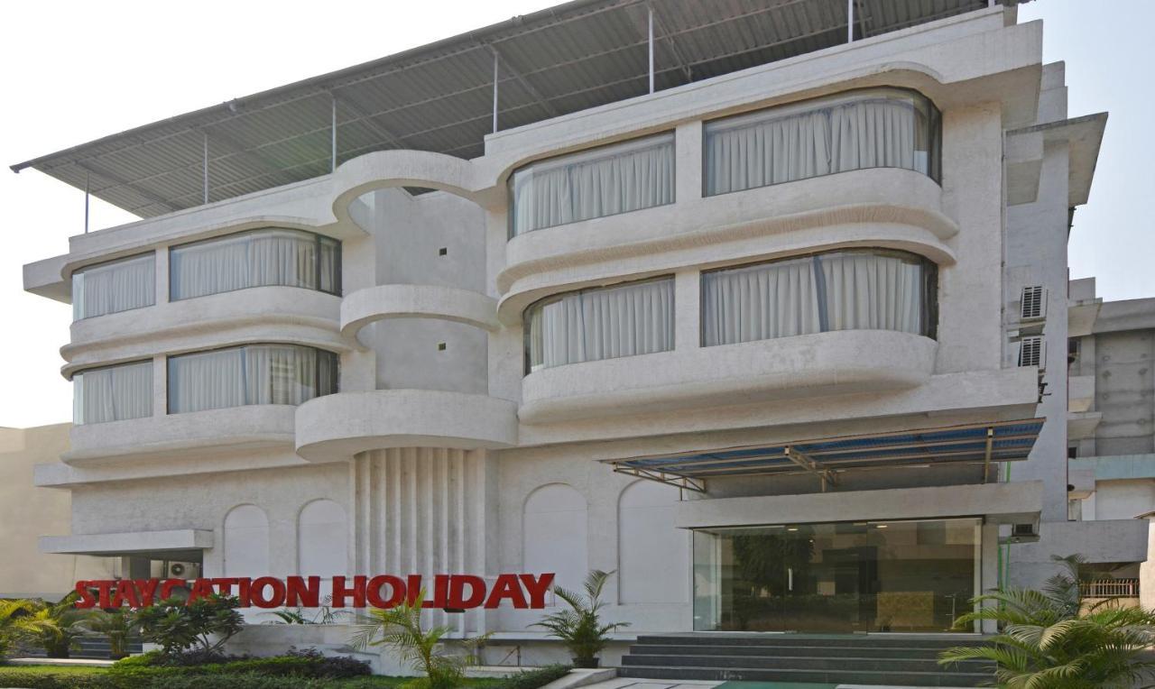 Staycation Holiday นาวีมุมไบ ภายนอก รูปภาพ